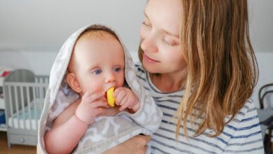 En İyi Bebek Diş Kaşıyıcıları: Güvenli ve Etkili Seçimler?